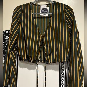 Green and yellow cropped blouse